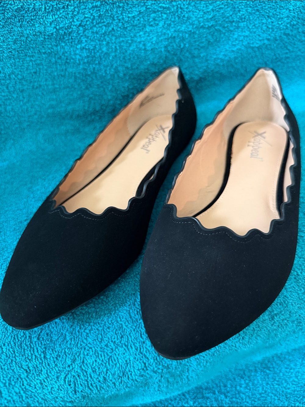 Xappeal Black Scalloped Pointed Toe Flats